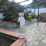 Casa Palazzo A Mare * كابري