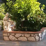 Casa Palazzo A Mare كابري